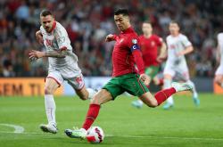 开云平台-关于欧洲足球赛场热门战队备战精彩，冠军竞争日趋激烈的信息