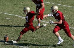 开云足球直播-紫金军团强势晋级，范弗利特于世界排名争夺战中接管比赛