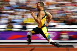 开云体育下载-北欧寒夜，桑巴之舞，内马尔在挪威对阵罗马一役中的完美交响曲