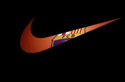 开云平台-双杯映照时代更迭，辛纳戴杯逆转奇迹，如何重新定义拉沃尔杯的精英叙事？