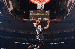 开云在线直播-从秘鲁到巴黎，托尼的足球叙事如何跨越地理与梦想