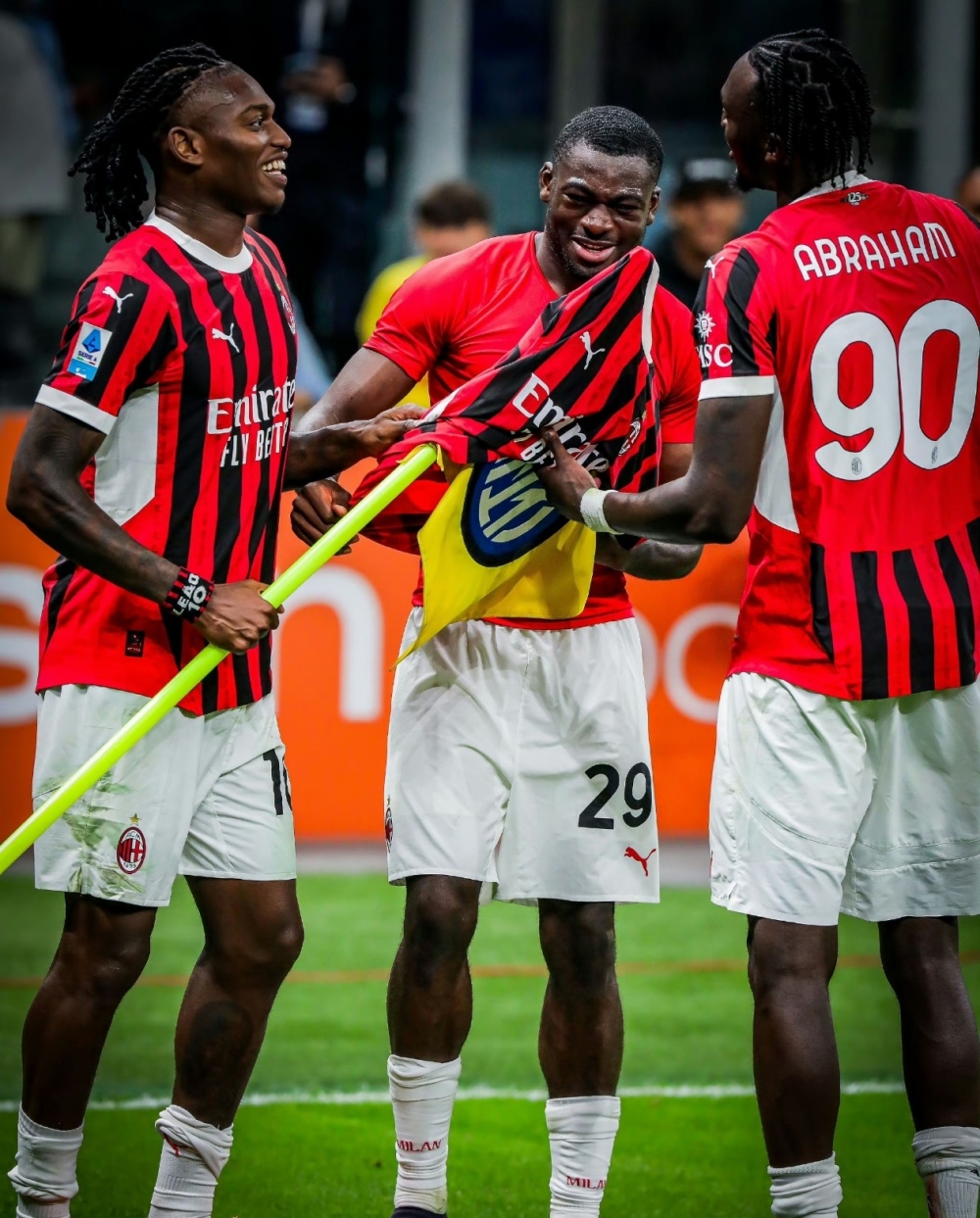 AC米兰憾败，欧国联冠军梦破碎