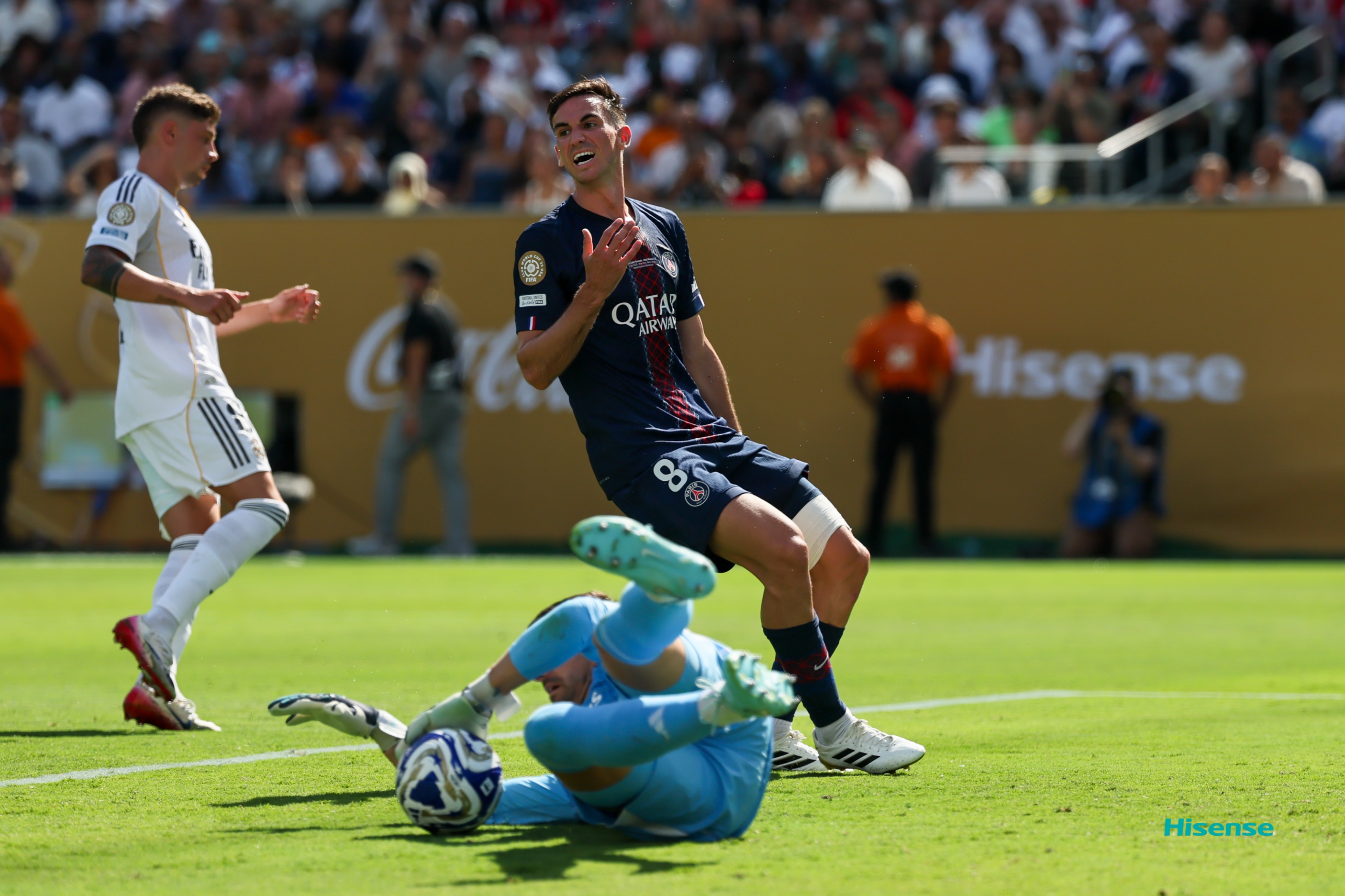 皇马轻取波兰，拉什福德带队取胜