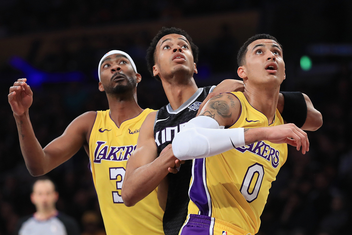 湖人遭遇漩涡,全队密切磨合提升表现的简单介绍 湖人遭遇漩涡,全队密切磨合提升表现的简单介绍