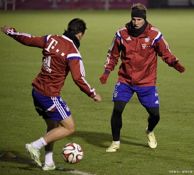 包含那不勒斯翻盘墨西哥，穆勒状态火热的词条