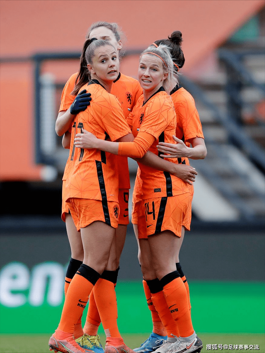 关于荷兰女足红红火火，百折不挠向前冲的信息