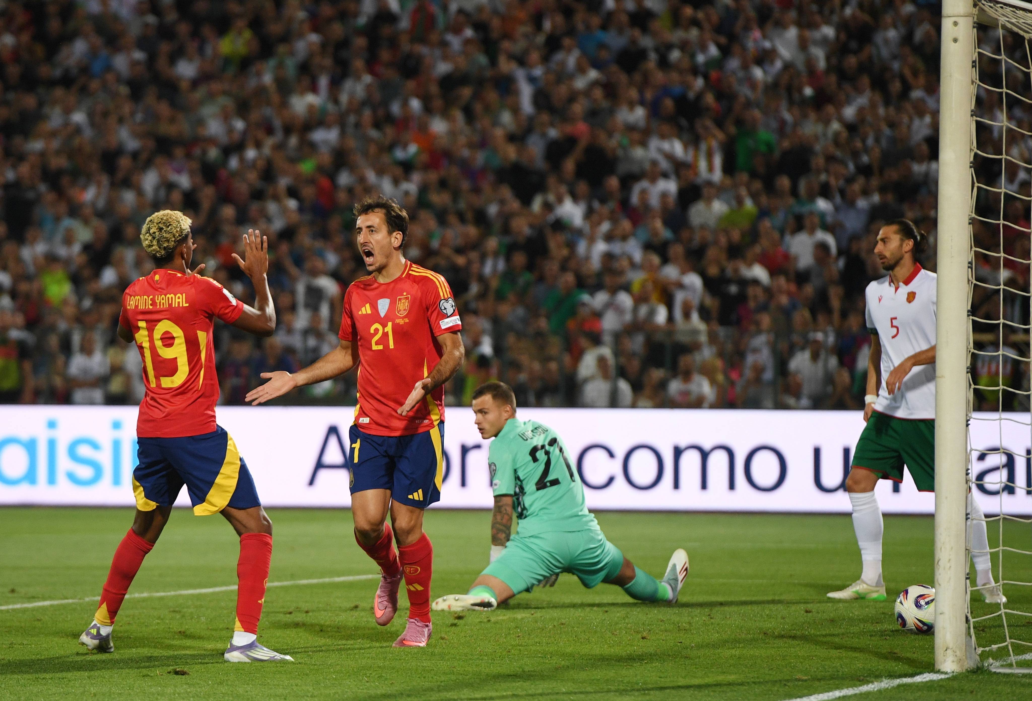 包含欧预赛赛场上频现伤病，球员状态不佳的词条