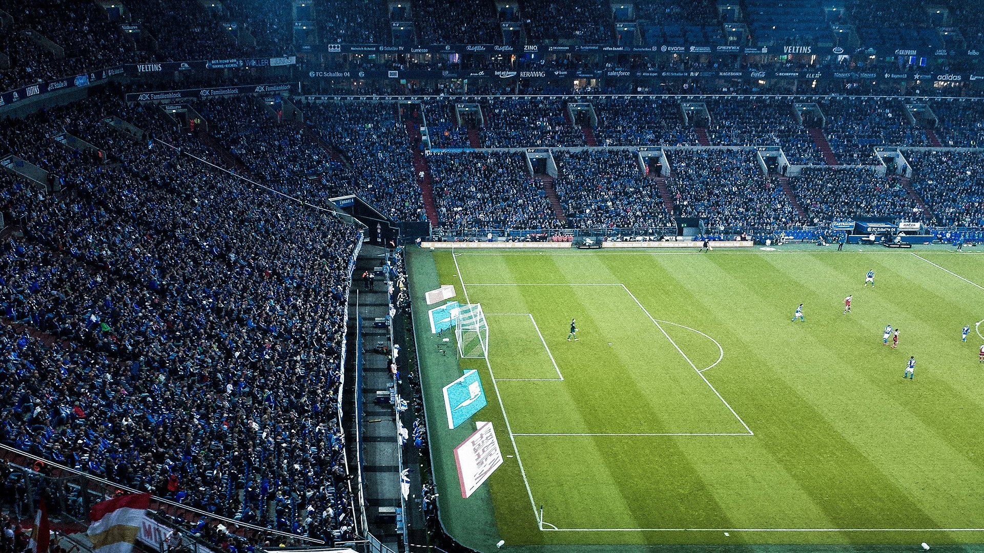 世界杯之夜，戈麦斯里程碑之战，照亮美加墨足球新篇章