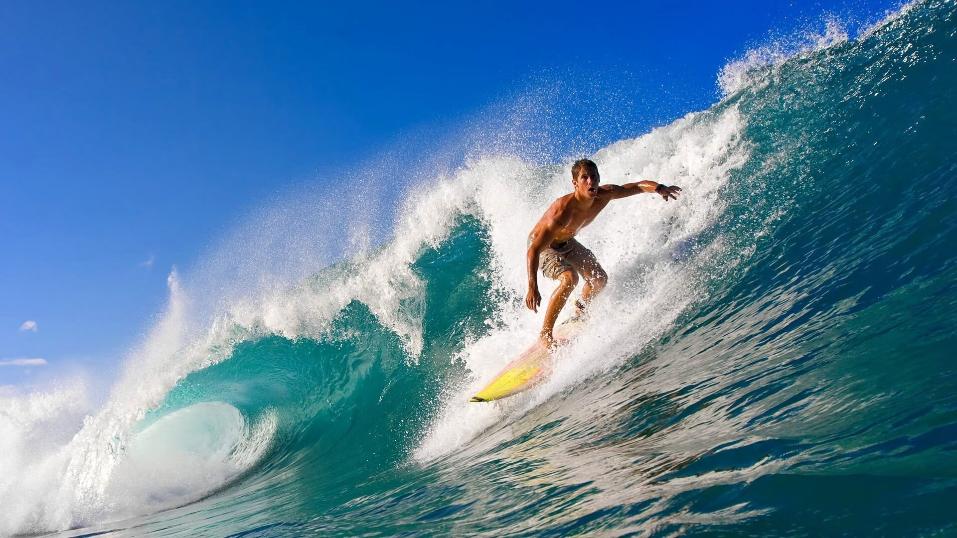 当埃菲尔铁塔遇见维苏威火山,一场被C罗重新定义的完胜