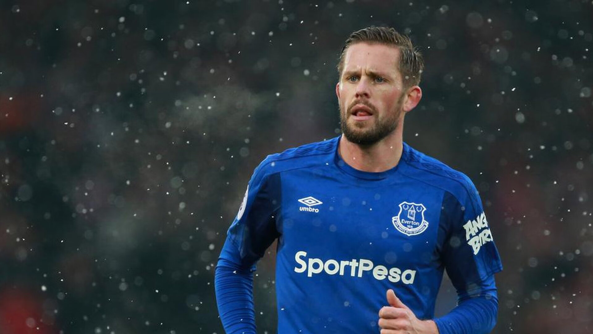 布伦森率队破局,深圳队险胜勇士背后的战术博弈与精神胜利